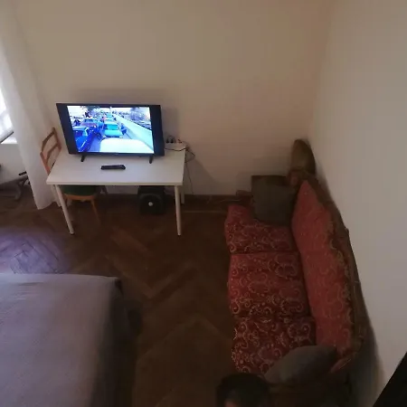 Int 8 * Турин